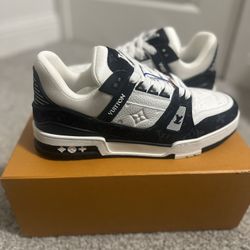 Louis Vuitton LV Trainer Black/White – Nuevas con caja