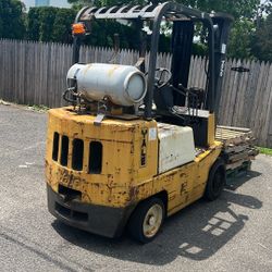 Forklift