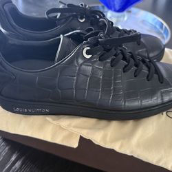Louis Vuitton crocodile sneakers men’s size 8.5 us. 40 Eu.  New condition wore one time!