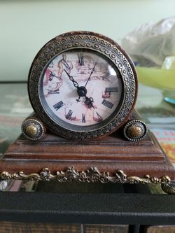 ANTIQUE TABLE FRENCH STYLE CLOCK ⏰️