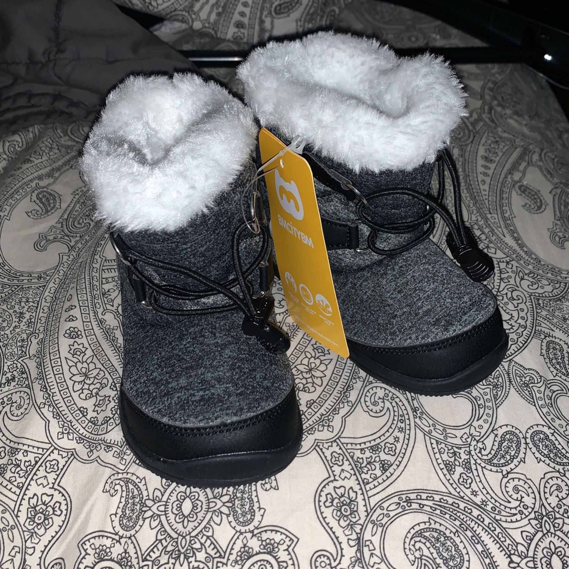 Size 6 Toddler Winter Boots