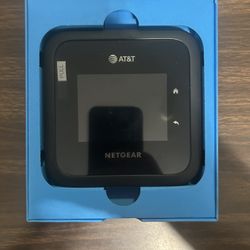 Netgear Nighthawk M6 Pro Mobile Hotspot 