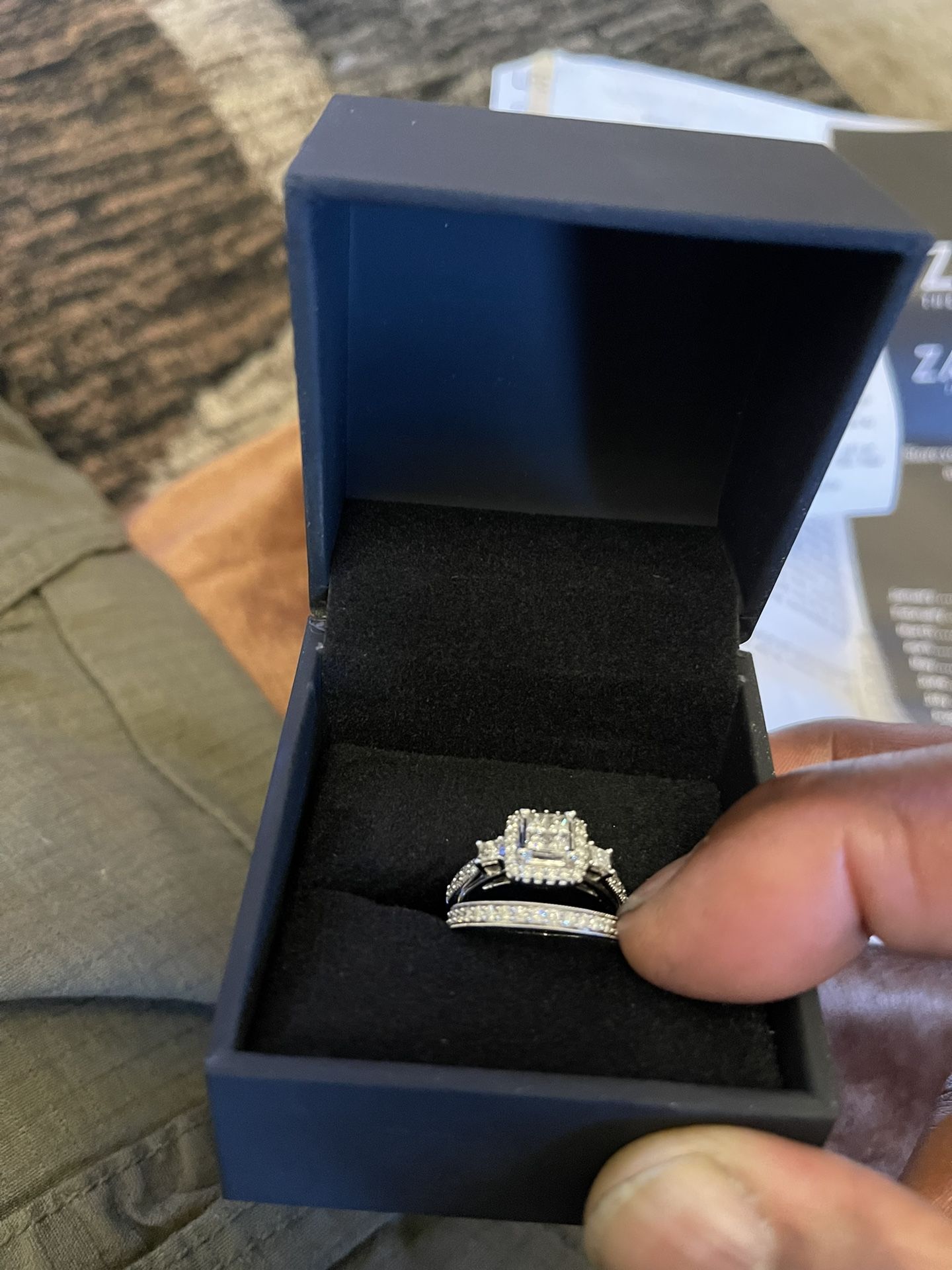 *** SERIOUS INQUIRIES ONLY****2 carat Diamond Ring