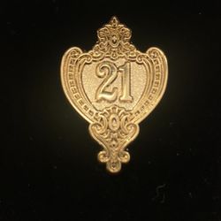 Ultra Rare Disney Exclusive 21 Royal Street Pin