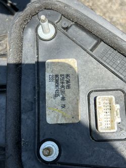 Toyota Tundra 09 Left And Right Mirror