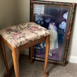 Floral Framed Picture It’s Floral Stool