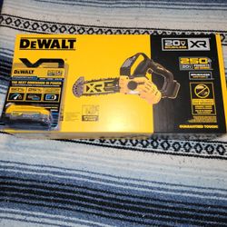 DeWalt 20 Volt XR 8 Inch Brushless Chainsaw