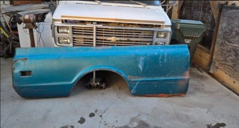 1971 c10 long bed passenger side panel