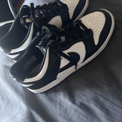 Nike Dunks Panda