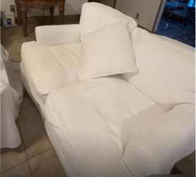Beautiful living room 4 piece