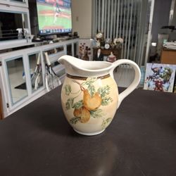 Heavy Ceramic Pitcher With Pear 🍐  & Grape 🍇  Design, Holds 64 OZ 7.5" Tall 