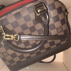Louis Vuitton bag Alma bb