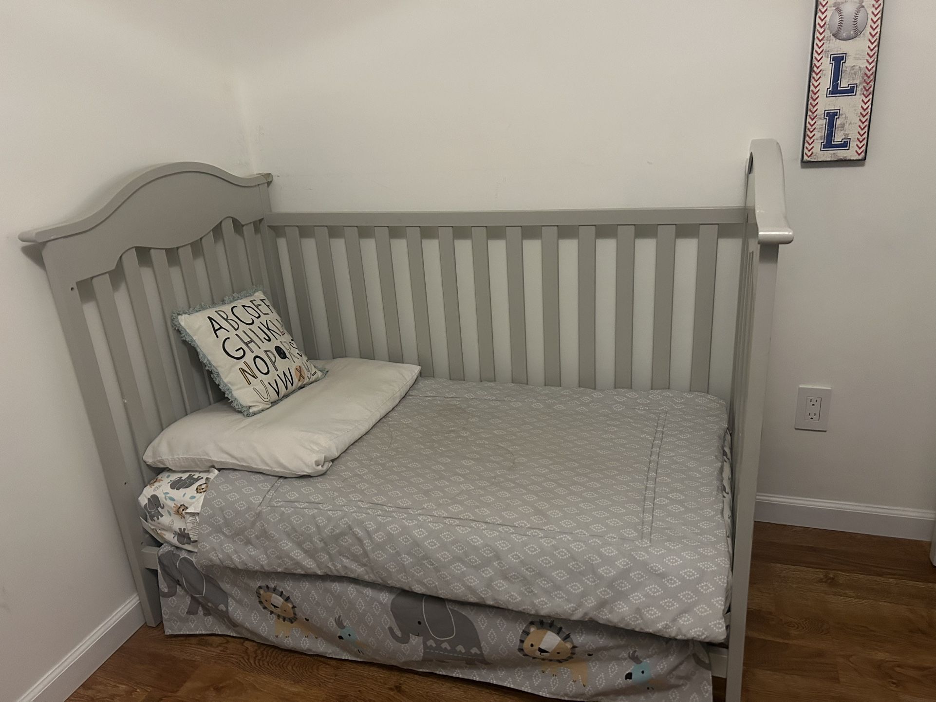 Gray Crib/daybed. Good Condition. $125