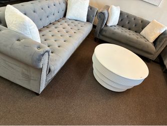 2 Pc Sofa and Loveseat