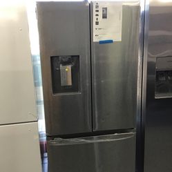 New Scratch And Dent Samsung 22 Cu Ft Stainless Steel French Door Fridge. 1 year Warranty 