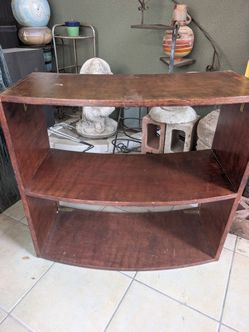 Wooden Brown Shelf in San Fernando 91340