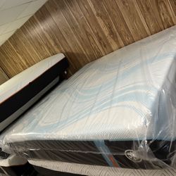 King Mattress Tempur/pedic Luxe Brreze 2.0 Firm 