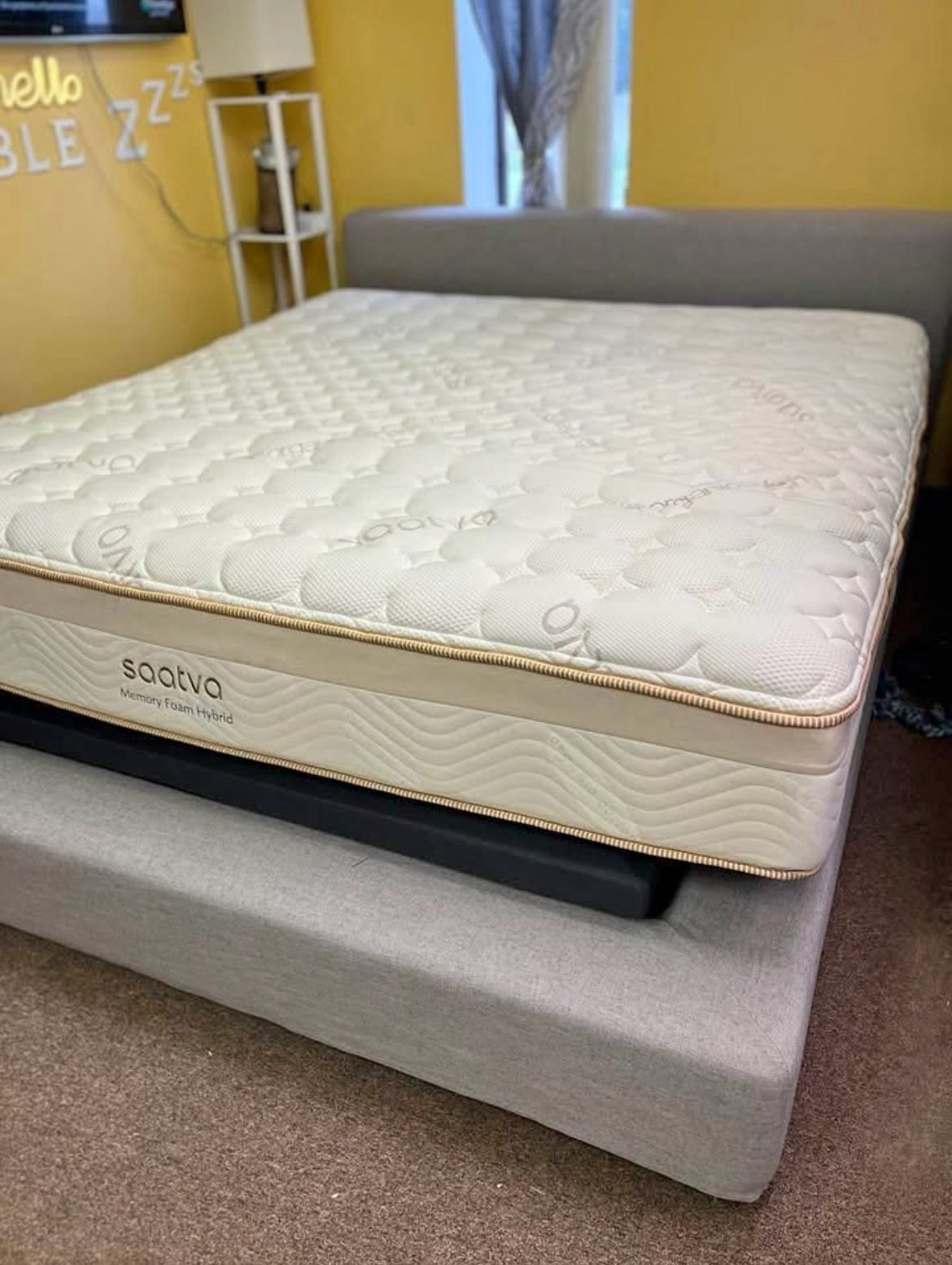 Saatva Memory Foam King Mattress