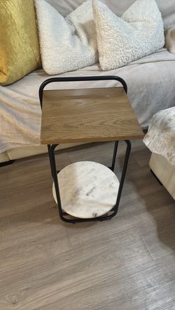 End table