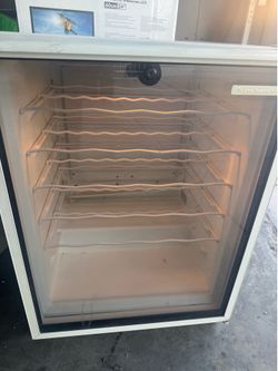 Mini refrigerator