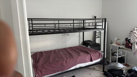 Steel bunk bed