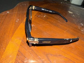Versace frames real deal