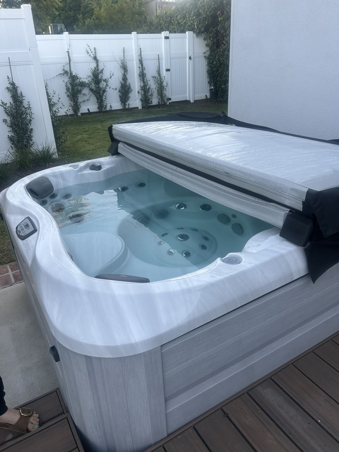 Hot tub