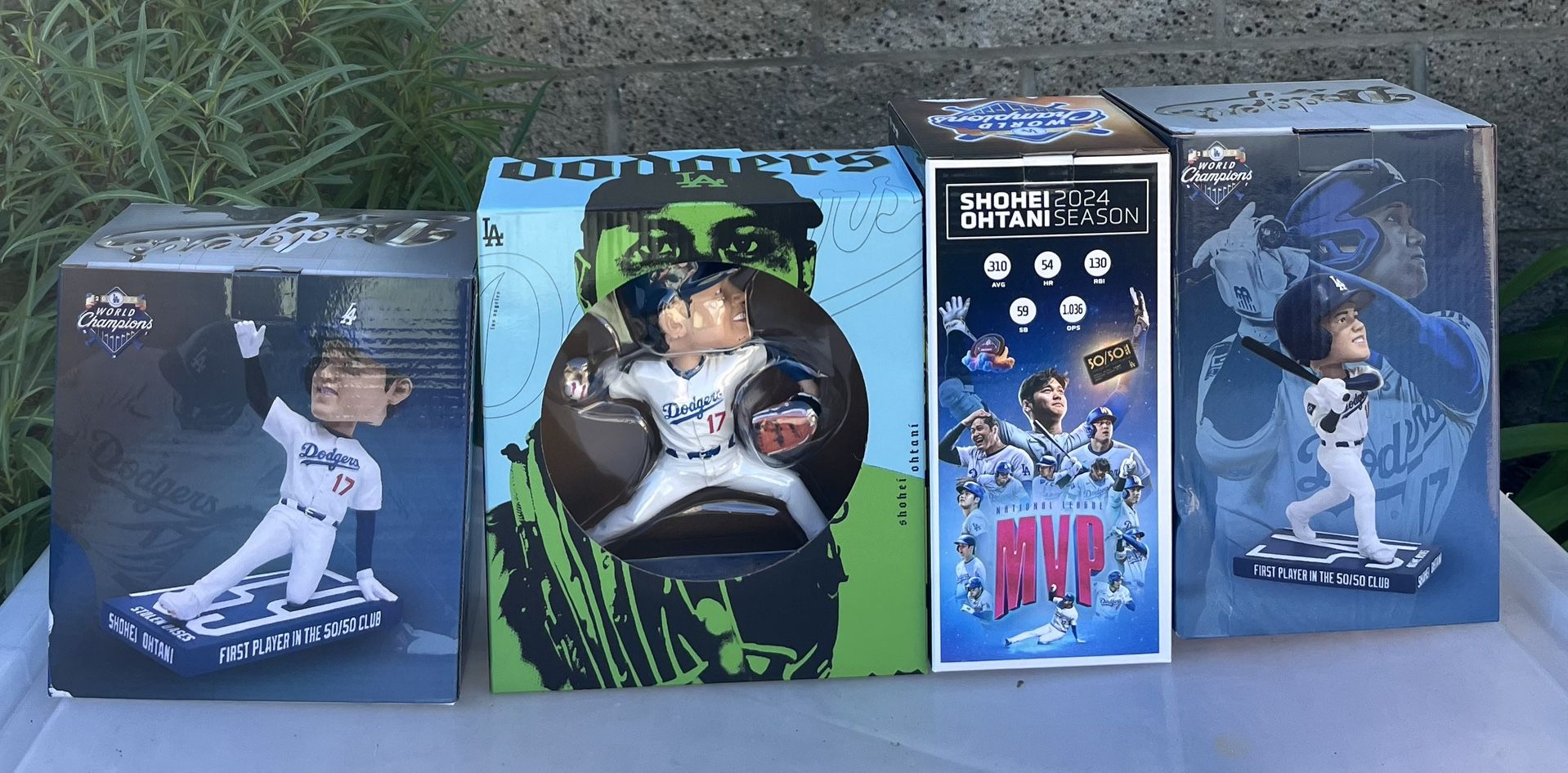 BLACK FRIDAY SALE Shohei Ohtani 2025 Bobblehead SGA Dodgers Set