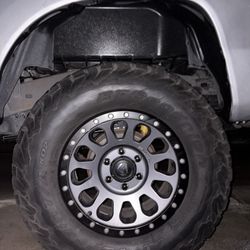 2006 Tacoma Wheels BFGoodrich 285/70 R17