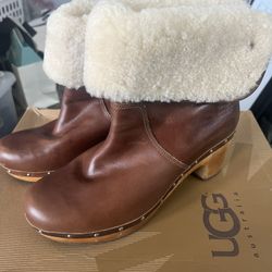 Ugg  Size 9 Boots 