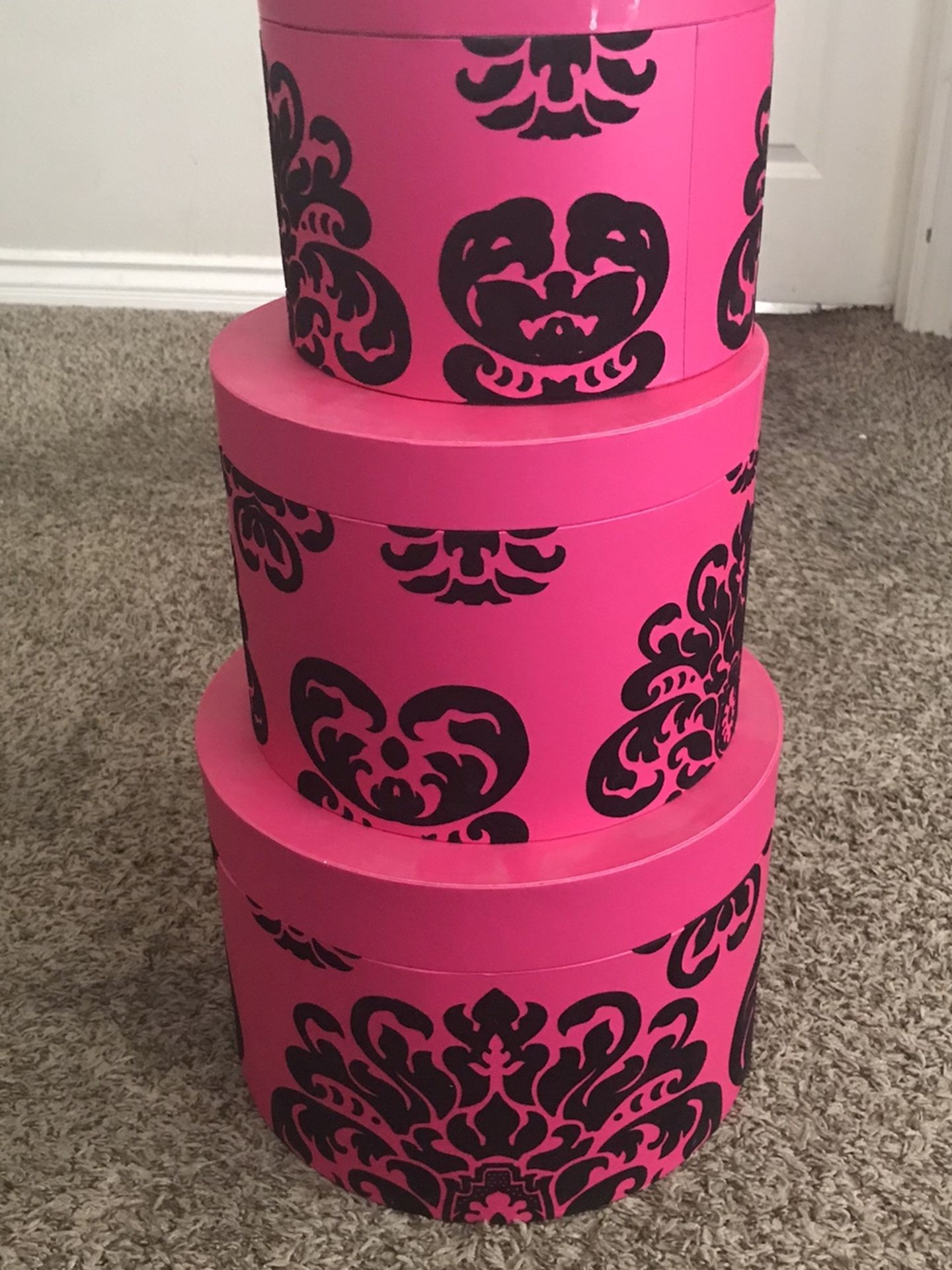 Nesting Storage Containers