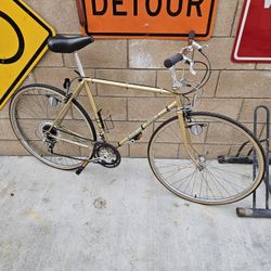 Vintage road bike.SEKAI Grand touring.2500