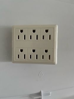 IKEA 6-Outlet Wall Grounded Adapter Plug Expander