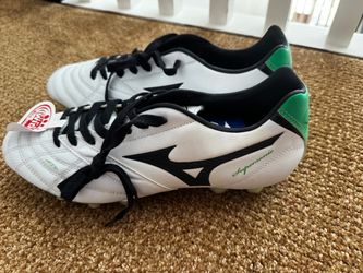 Mizuno Supersonic Football Cleats