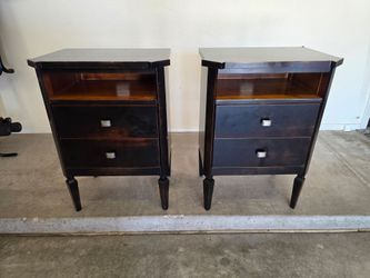 Pair of Italian Wood Nightstands / End Tables – Buying & Design