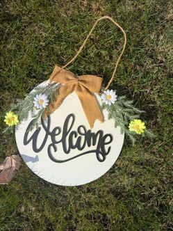Round Welcome Door Hanger Sign