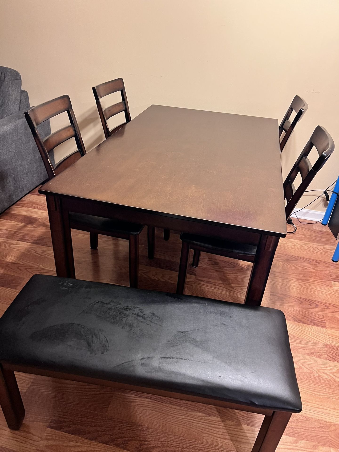 Dinning Table