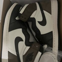 Air Jordan 1 Mocha