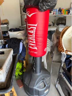 Freestanding bag