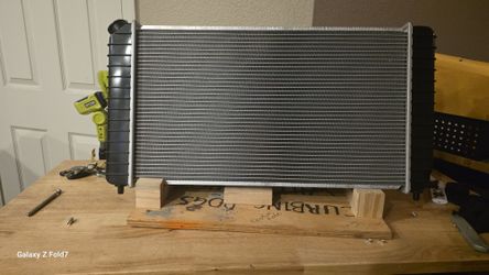 DNA MOTORING Radiator GMC/ S10 
