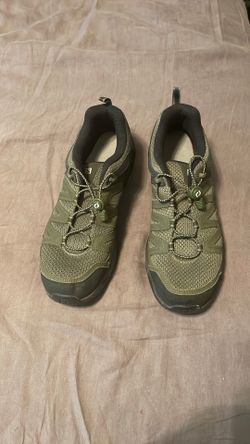 Size 13 Solomon Hiking Shoes