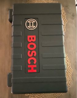 Bosch Professional GLL3-330C Three-Plane Level Laser Kit