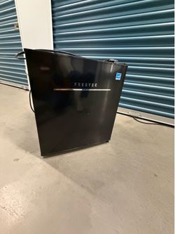 Mini fridge
