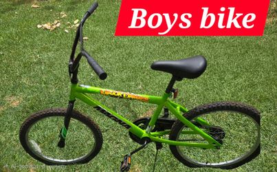 BOYS BIKES