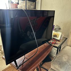 32in VIZIO LCD TV 1080p 60hz