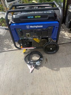 6,500/5,300-Watt Recoil Start Dual Fuel Gas and Propane Powered Portable Generator w/ 30A 120/240-Volt Outlet, CO Sensor