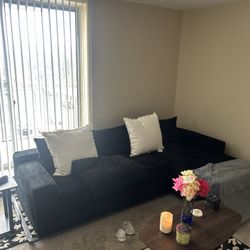 95 inch boneless Couch