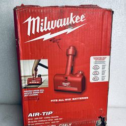 Milwaukee M12 AIR-TIP 1-1/4 in. - 2-1/2 in. Wet/Dry Shop Vacuum Utility Nozzle