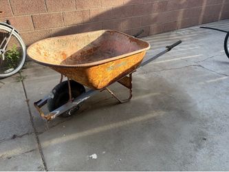 True temper steel wheelbarrow