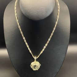 10kt lion Pendant With Chain 